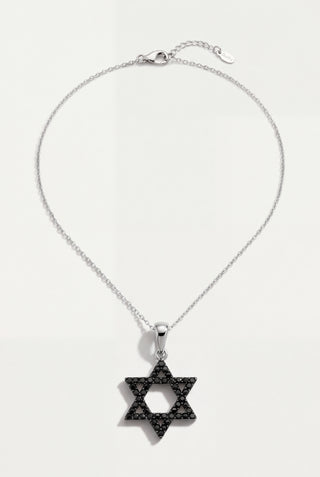 תליון מגן דוד אבנים שחורות · שרשרת עדינה