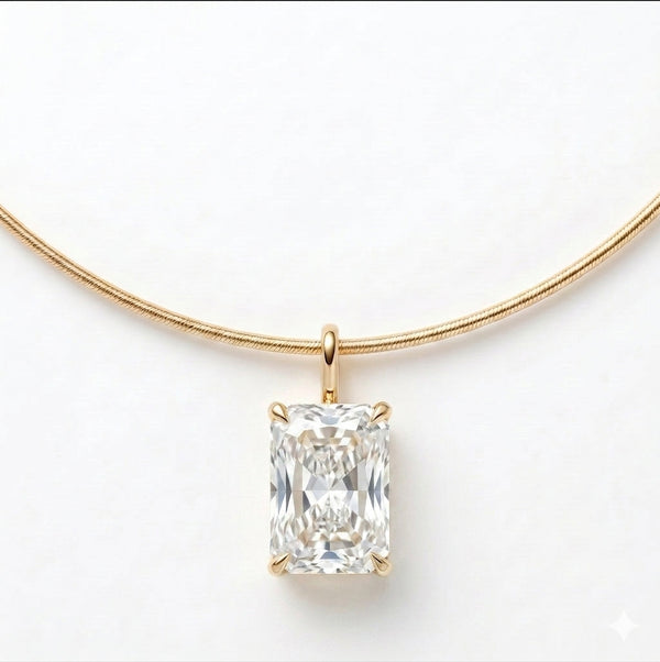 שרשרת קשיחה עם תליון רדיאנט · Radiant Choker