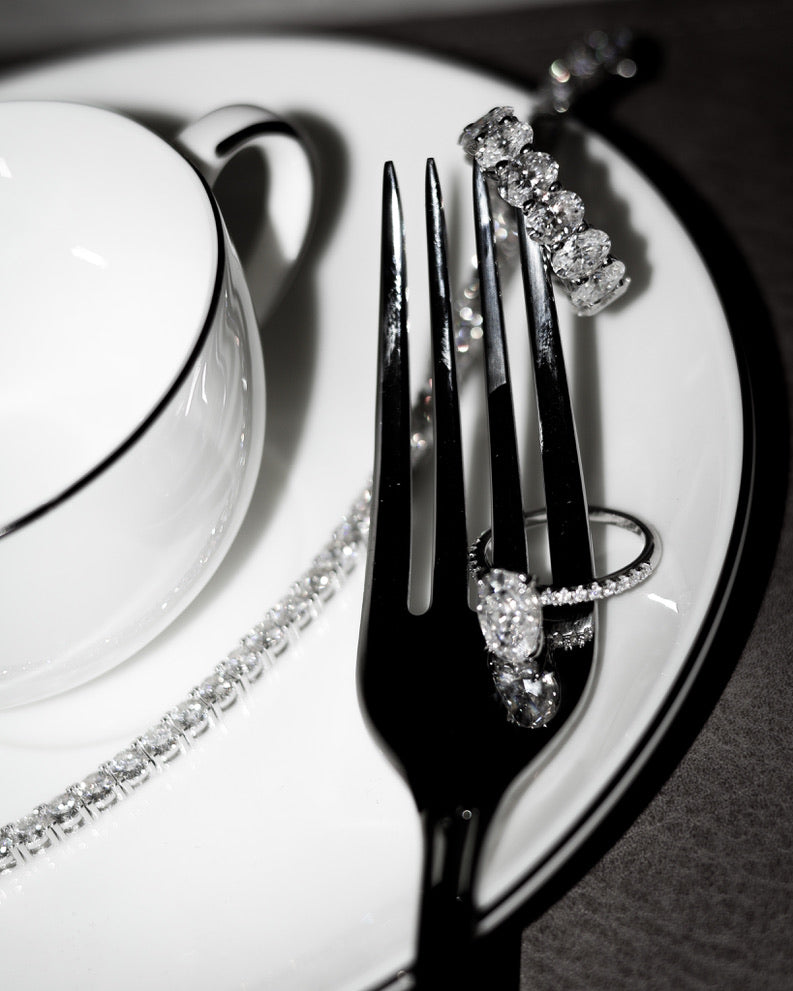 מויסנייט מול יהלום: מה עדיף? המדריך המלא לבחירה מושכלת