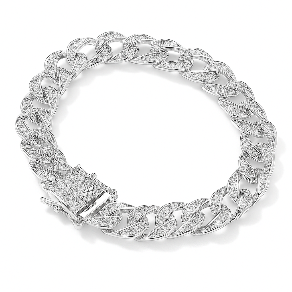 איך מנקים תכשיטי כסף? המדריך המלא לשמירה על הברק