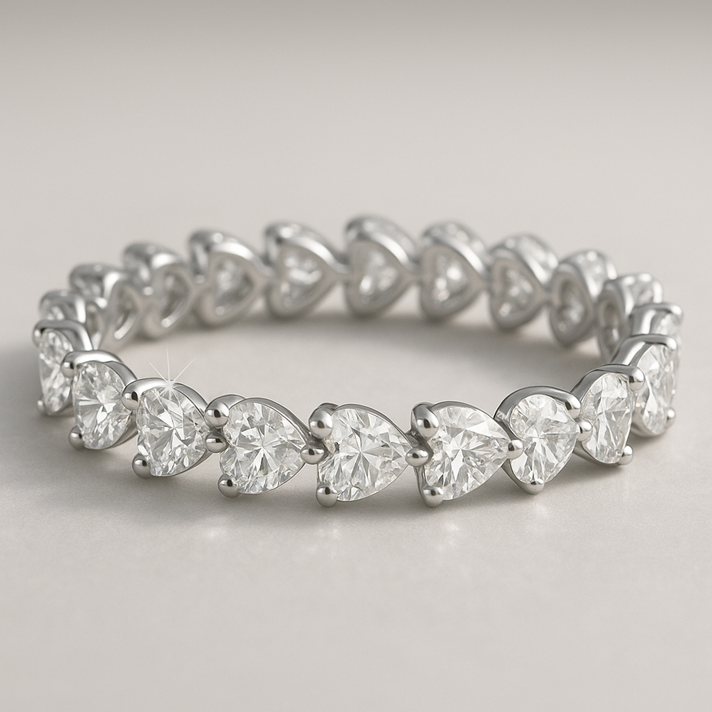 טבעת אירוסין עם ספיר: המדריך המלא לבחירה מושלמת