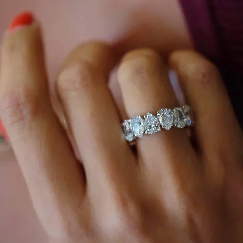 בחירת שיבוץ לטבעת מוסאנייט – המדריך המלא