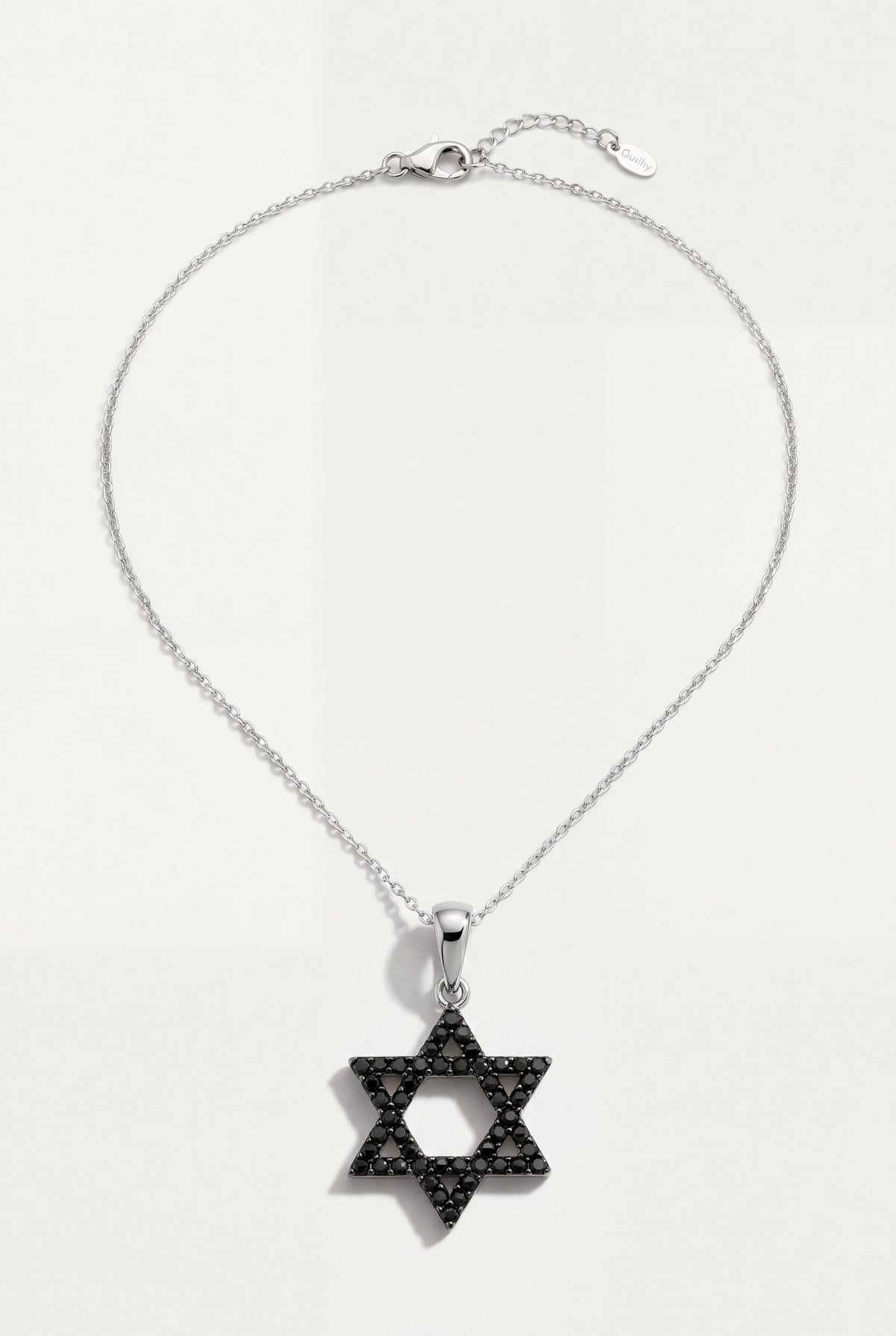 תליון מגן דוד אבנים שחורות · שרשרת עדינה