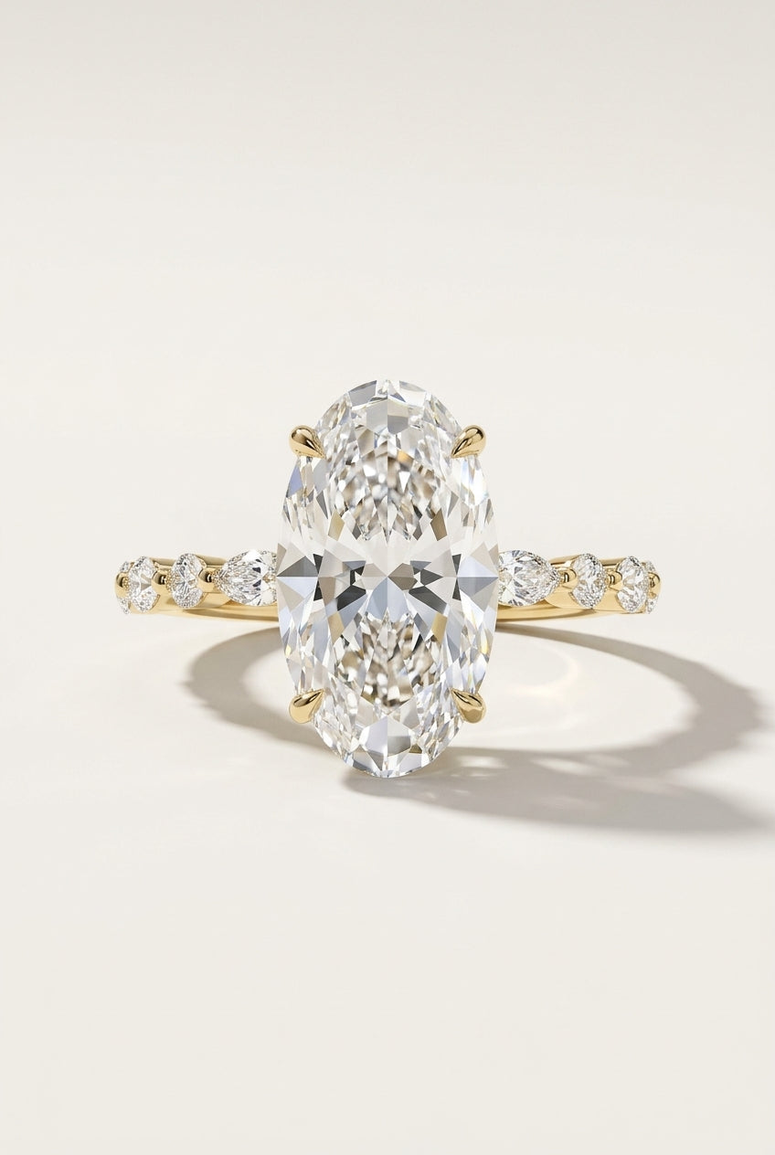 טבעת לינדזי — אובל 5 קראט עם הילה נסתרת