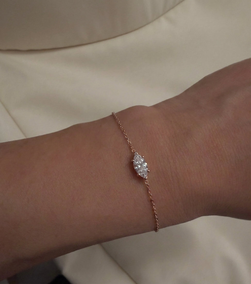 צמיד מרקיז 2 קראט · Single Marquise Bracelet