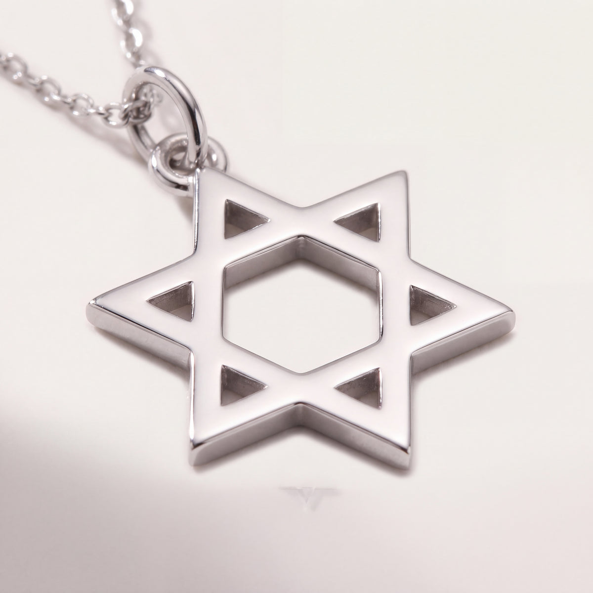תליון מגן דוד קלאסי · לגבר, לאישה ולבר מצווה