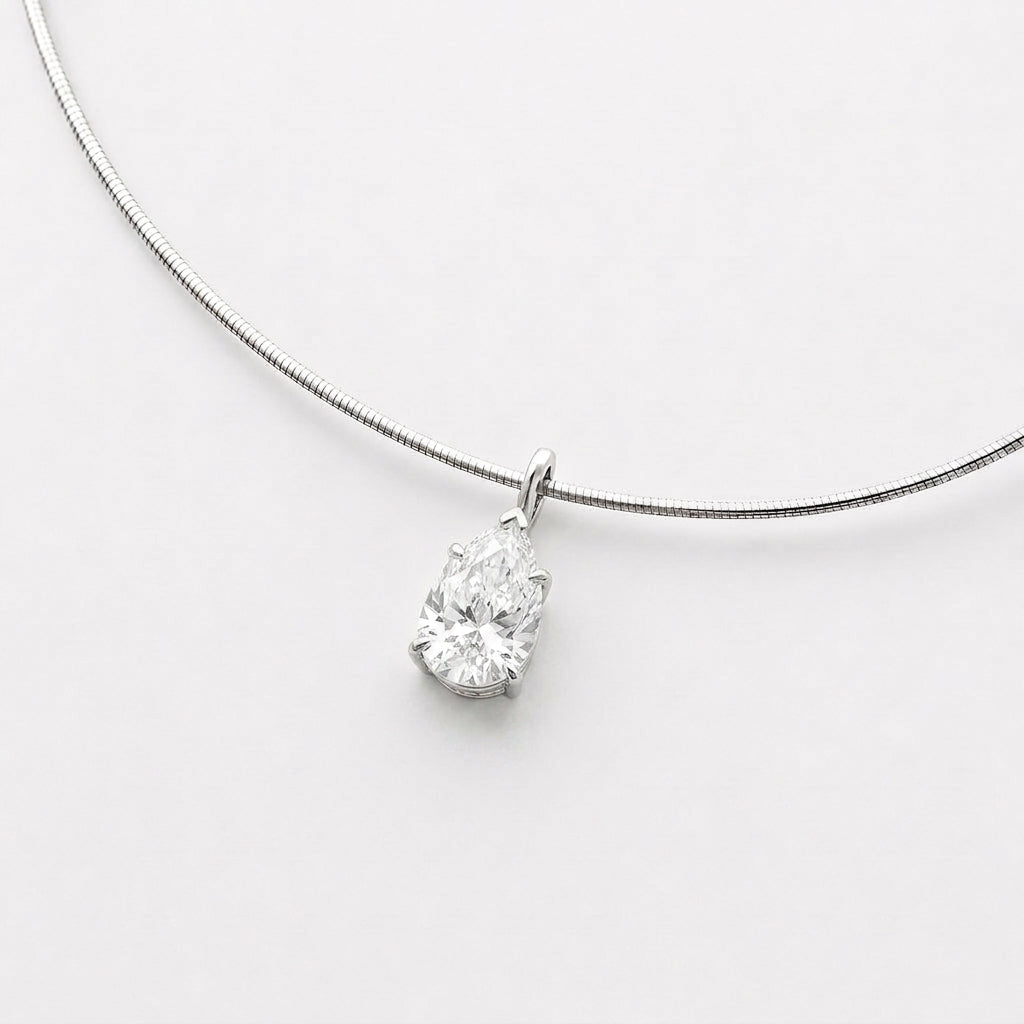 שרשרת קשיחה עם תליון טיפה · Pear Choker