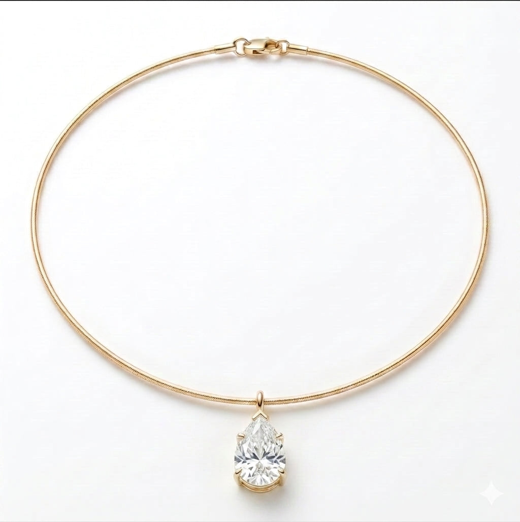 שרשרת קשיחה עם תליון טיפה · Pear Choker