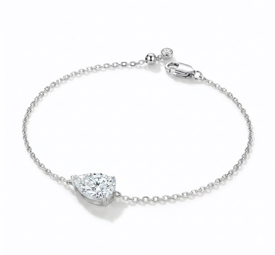 צמיד טיפה 2 קראט · Single Pear Bracelet