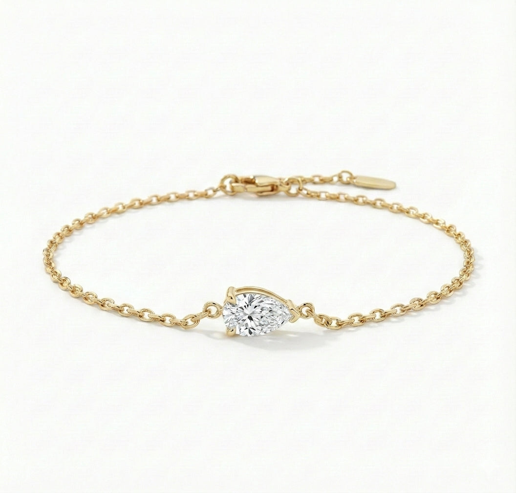 צמיד טיפה 2 קראט · Single Pear Bracelet