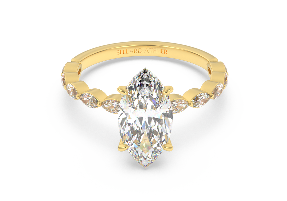 טבעת “מרקיזה אלה” – סוליטר עם שיבוץ מרקיזים בצדדים (D VVS1)