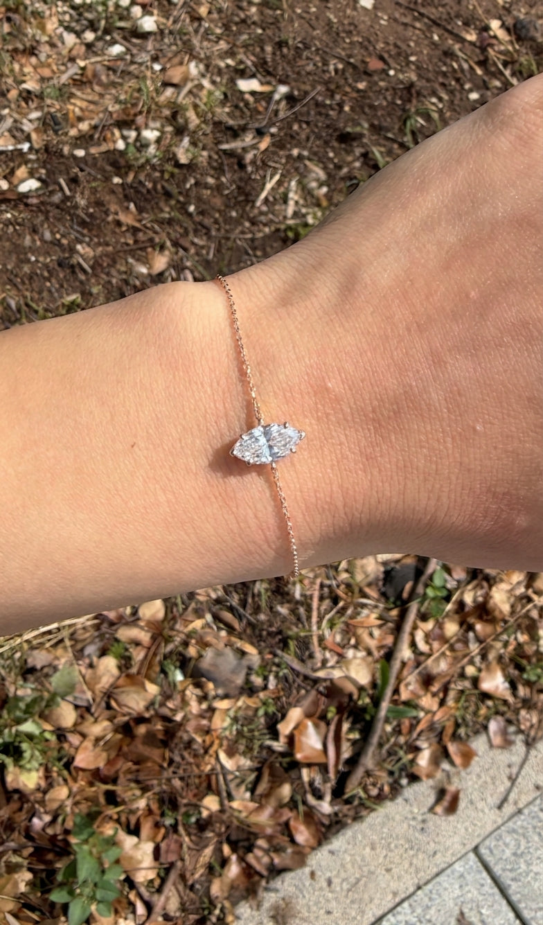 צמיד מרקיז 2 קראט · Single Marquise Bracelet