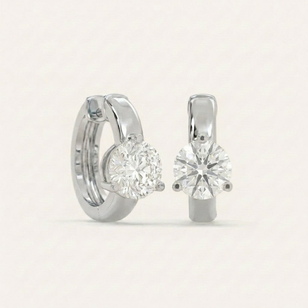 עגילי Round Solitaire Huggie · 2 קראט כל צד
