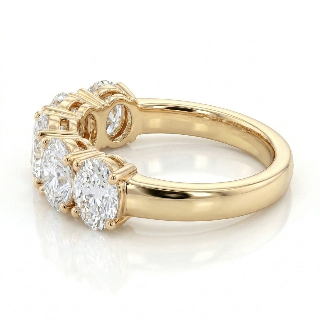 טבעת איטרניטי · 5 אובלים זהים 2.5 קראט · Oval 5-Stone Eternity Ring